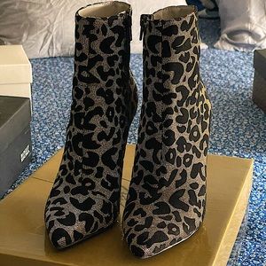 Thalia Sodi, Rylie Pewter & Black Ankle Boots, Sz 7.5